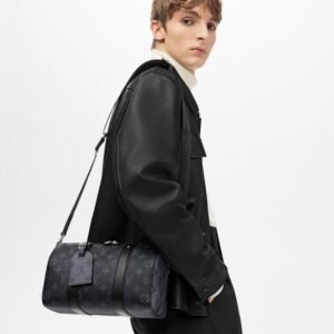 Louis-Vuitton-Bag-Men