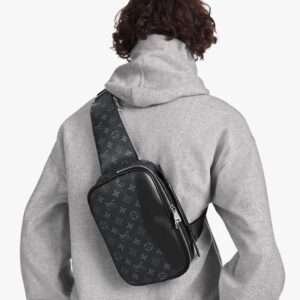 Louis-Vuitton-Bag-Men